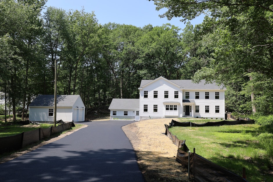 14 Reimer Road, Westport, CT 06880, Presented by James Millington